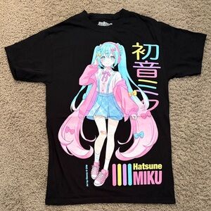 Hatsune Miku Graphic Tee